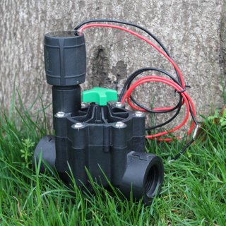 Válvulas solenoides de césped automáticas de plástico pesado de Rainirri para un proyecto de riego de jardín y paisaje