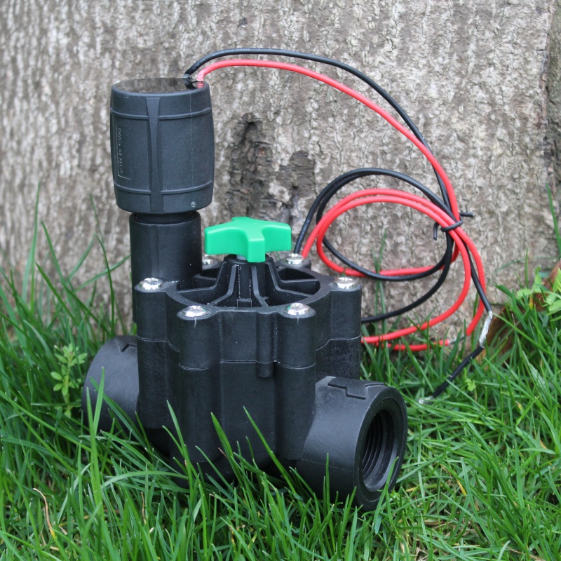 Válvulas solenoides de césped automáticas de plástico pesado de Rainirri para un proyecto de riego de jardín y paisaje